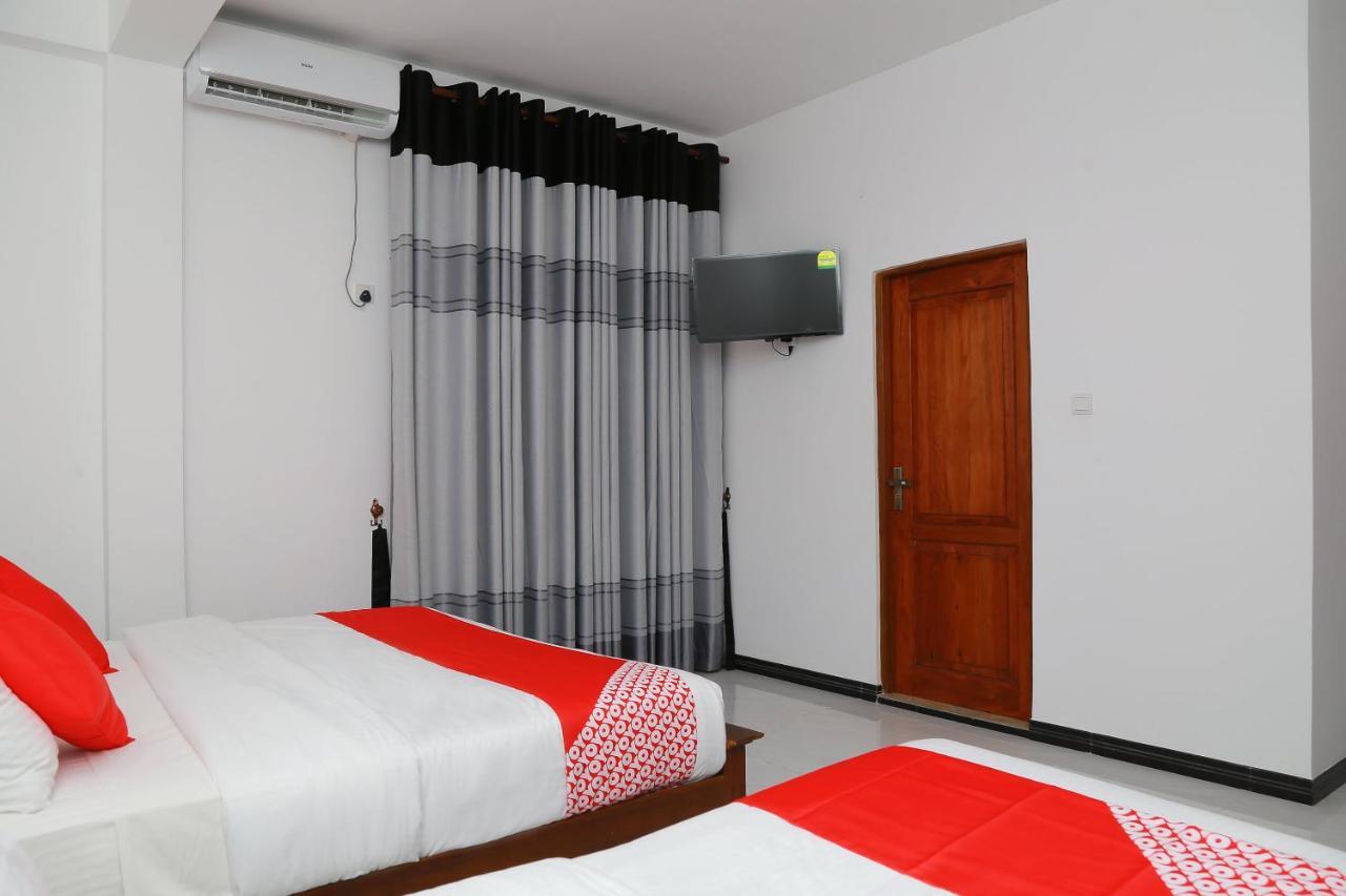Oyo 278 Hotel Rivelka Kundasale Eksteriør billede